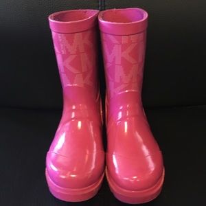 🎉HOST PICK Everything Kids Party 7/19/18 MK Boots